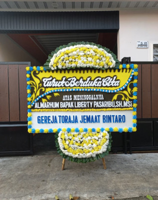 Papan Bunga Duka di Siwalan